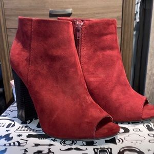 Burgundy booties open toe - like new